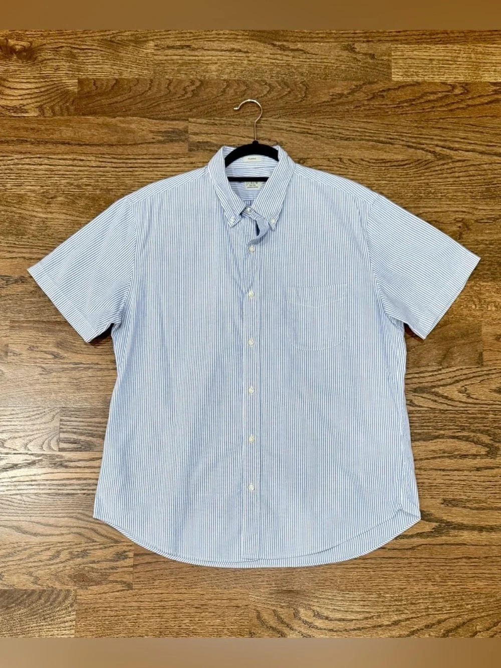 J Crew Men’s Short Sleeve Oxford Shirt